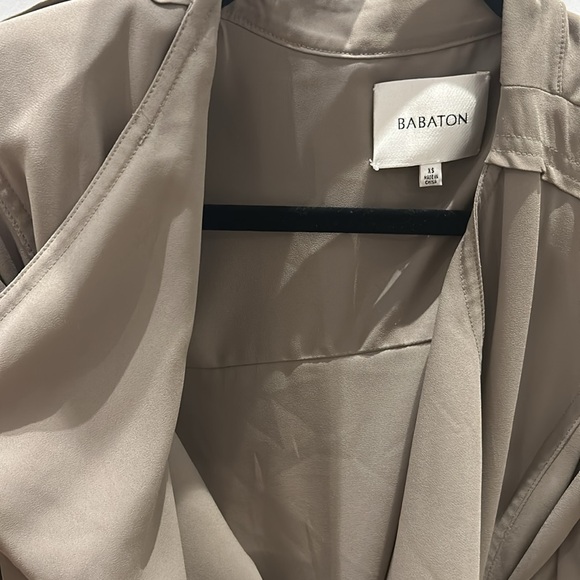 Babaton ‘Quincey’ Flowy Trench Coat - Picture 4 of 4